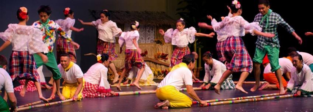 tinikling dance